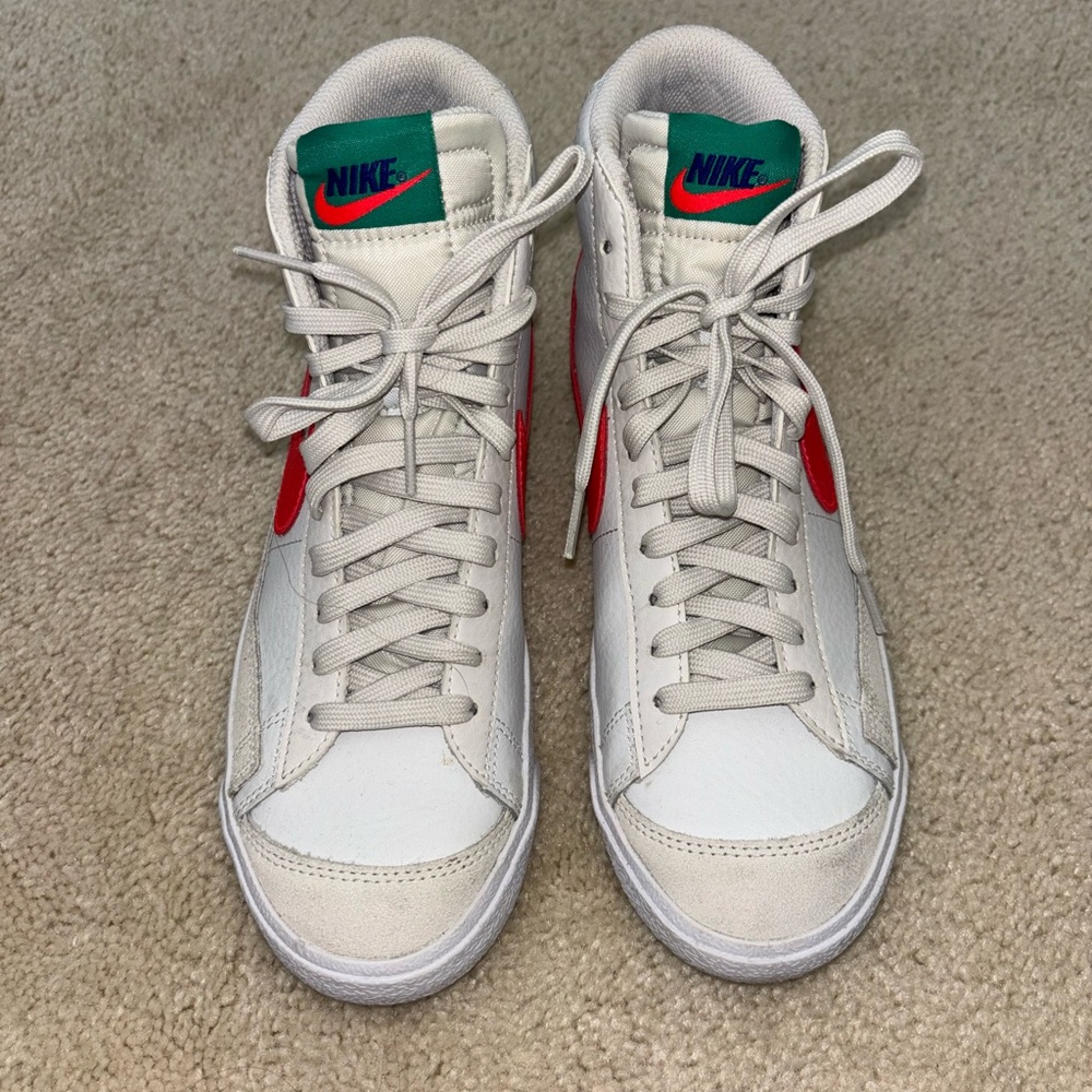Nike High-Top Sneakers in White and Red